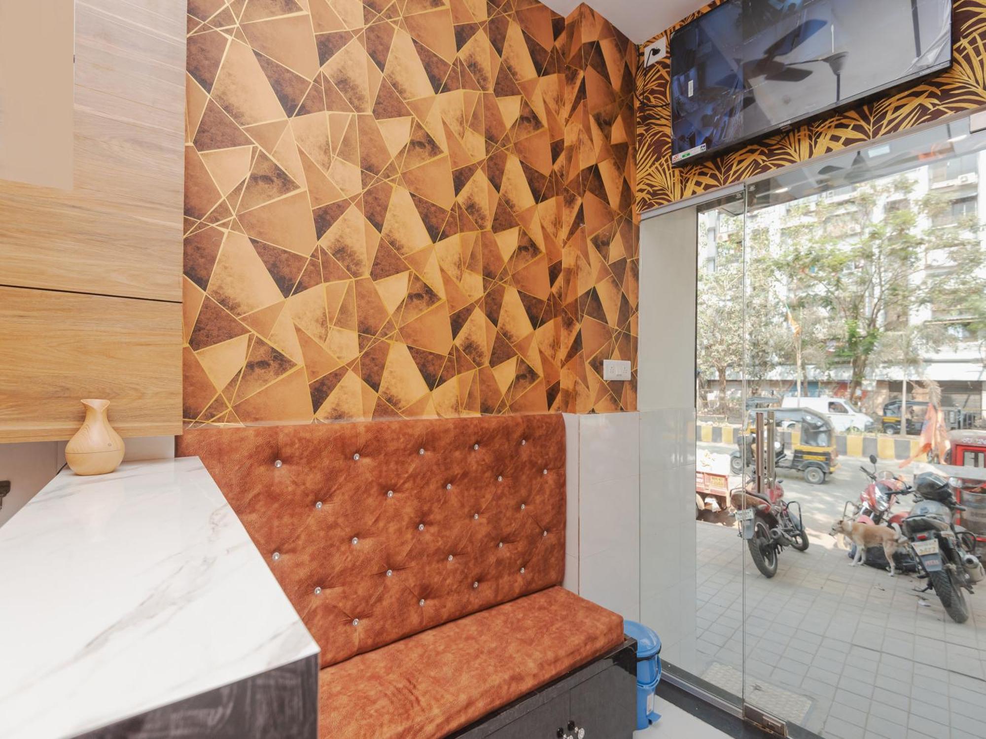 Sahara Dormitory Stay-Near Nesco Bombay Exhibition Centre Exterior photo